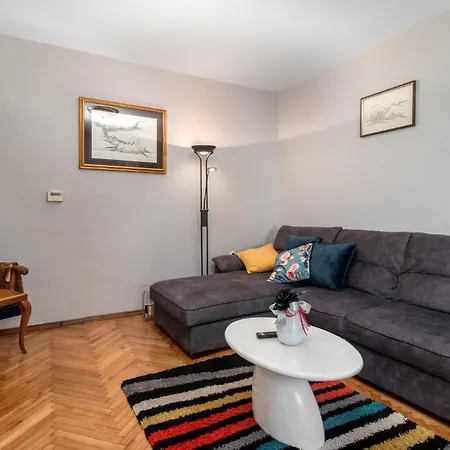 3 Bedroom Gorgeous In 別荘 ヤドラニヴォ